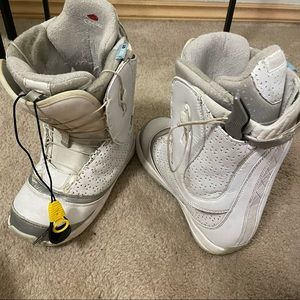 Burton Supreme Women’s Snowboarding Boots